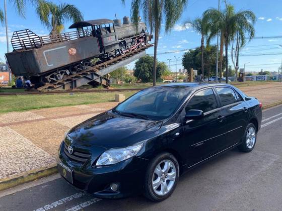 TOYOTA COROLLA 1.8 GLI 16V FLEX 4P MANUAL